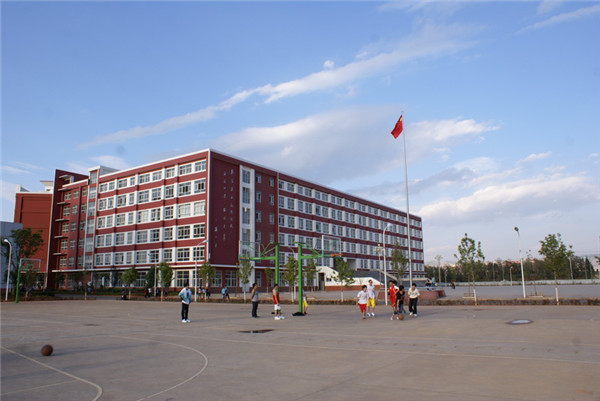 R-C (2).jpg