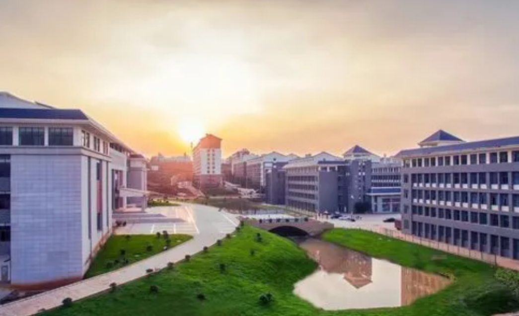 昆明城市学院3.png